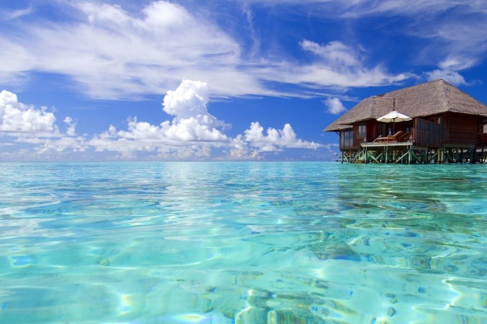 gallery-1477513021-maldives-overwater